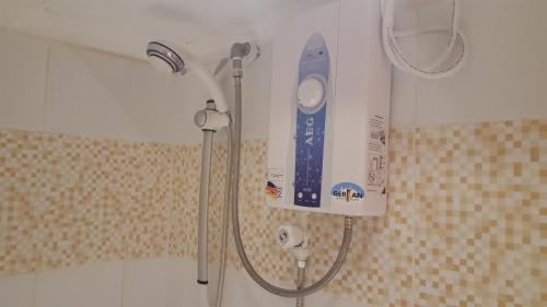 Koupelna v ubytování La Vida Hostel Samal Island