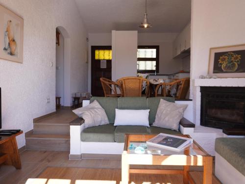 Maison de Vacances à L'Estartit : 3 Chambres, Piscine Commune, Proche Plage et Activités