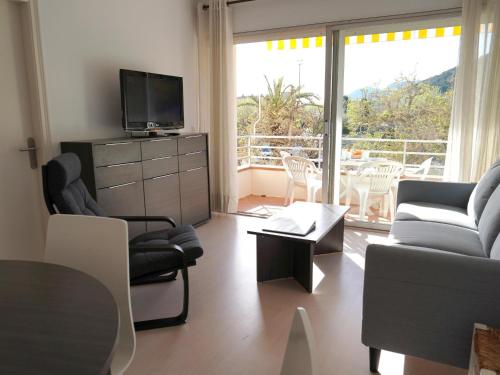 Appartement rénové L'Estartit, 600m plage, piscine, 2 ch. doubles, balcon, proche commerces et port