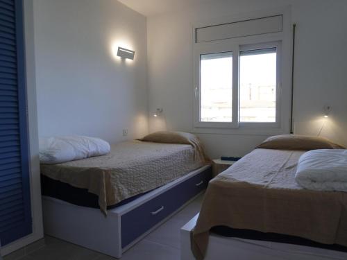 Appartement en bord de mer à L'Estartit avec piscine