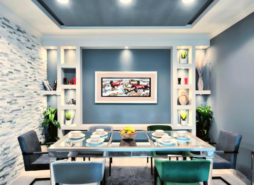 High Residence - Spacious & Lux Apt