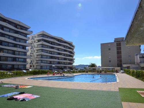 Appartement en Front de Mer à L'Estartit avec Piscine, Tennis et Parking Privé