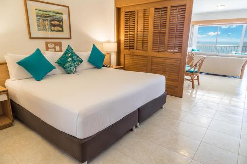 Postel nebo postele na pokoji v ubytování Hotel Irotama XXI