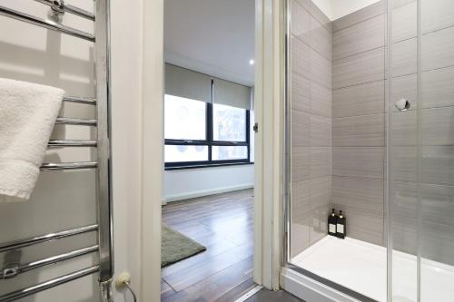 Foto CentralHub1 1BD Studio- Contractor & Travelers 3