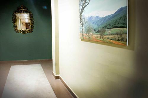 Nespecifikovaný výhled na hory nebo výhled na hory při pohledu z hotelu