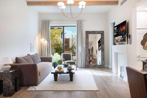 Vintage 4BR Villa at Yas Island near F1 Track