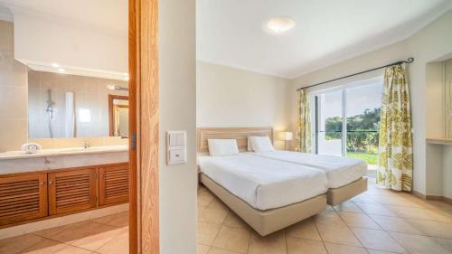 Superior Two Bedroom Apartment in Clube Albufeira
