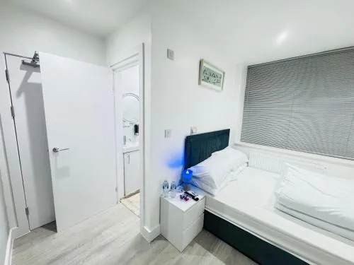 Letza House - Private En-Suite Rooms near Cardiff City Centre photo 80