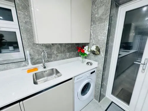 Letza House - Private En-Suite Rooms near Cardiff City Centre photo 42