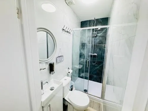 Letza House - Private En-Suite Rooms near Cardiff City Centre photo 85