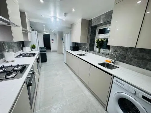 Letza House - Private En-Suite Rooms near Cardiff City Centre photo 35