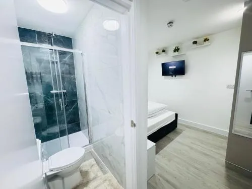 Letza House - Private En-Suite Rooms near Cardiff City Centre photo 86