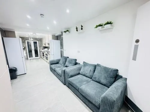Letza House - Private En-Suite Rooms near Cardiff City Centre photo 49