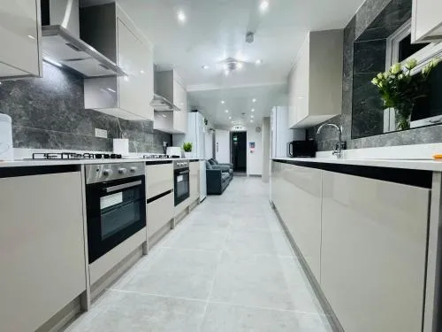 Letza House - Private En-Suite Rooms near Cardiff City Centre photo 41