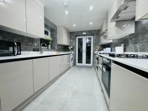 Letza House - Private En-Suite Rooms near Cardiff City Centre photo 39