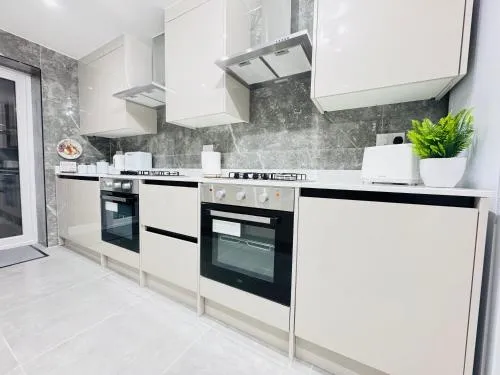 Letza House - Private En-Suite Rooms near Cardiff City Centre photo 50