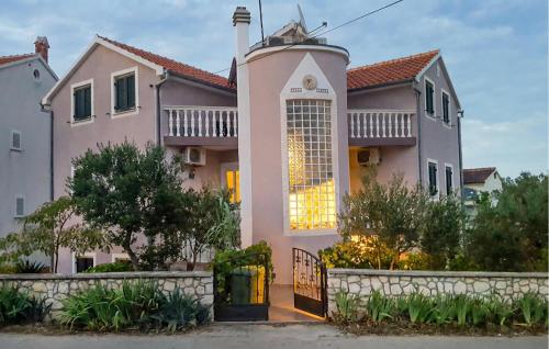Nice Apartment In Jezera With House Sea View