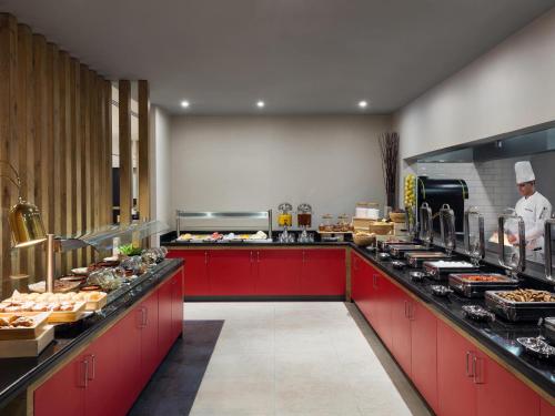 Jídlo v hotelu nebo okolí