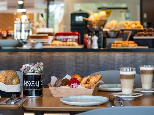 Mad på hotellet eller i nærheden