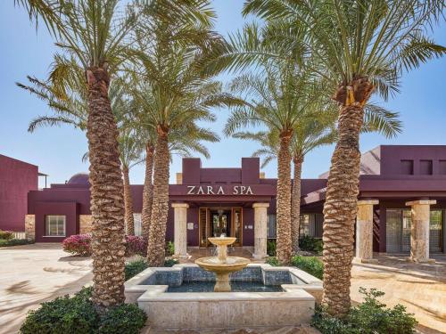 Bygningen som resortet ligger i