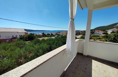 Apartments with parking space Barbat, Rab - 25045