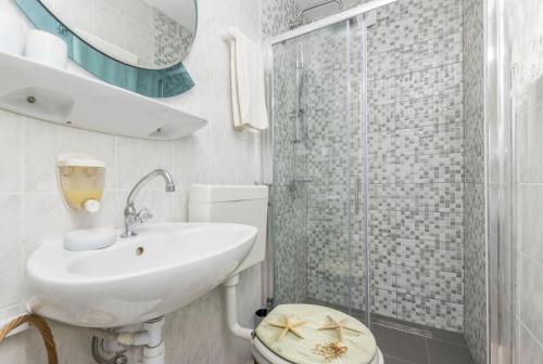 Apartments by the sea Rastici, Ciovo - 2080