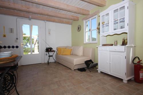 Secluded fisherman's cottage Cove Studencic, Losinj - 3263