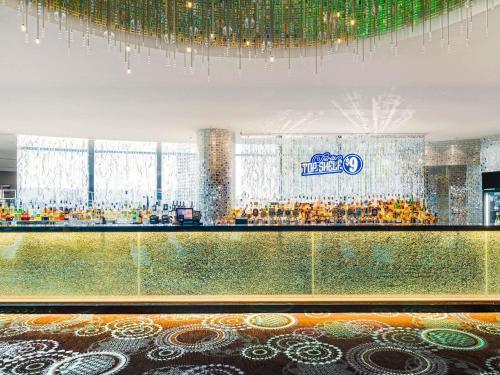 Jídlo v hotelu nebo okolí