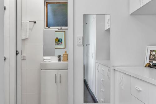 Ένα μπάνιο στο Koora Nest - Secluded Bushland Escape in the Hills