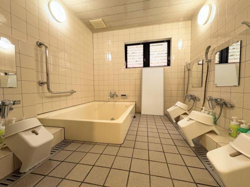 Et badeværelse på 芦生山の家