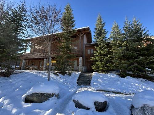 Appartement spacieux 5 pièces pour 8 personnes à Méribel avec parking privé - FR-1-180-666