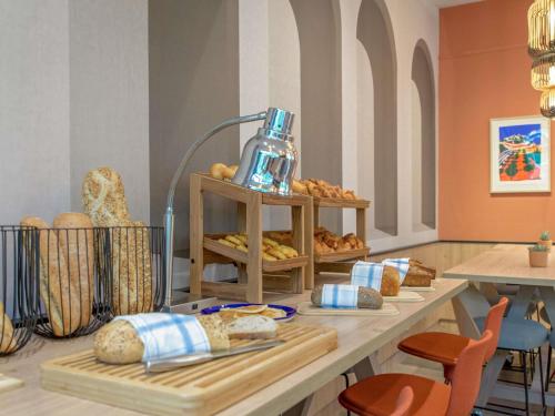 Posezení v ubytování Novotel Aix-en-Provence Pont de L'Arc