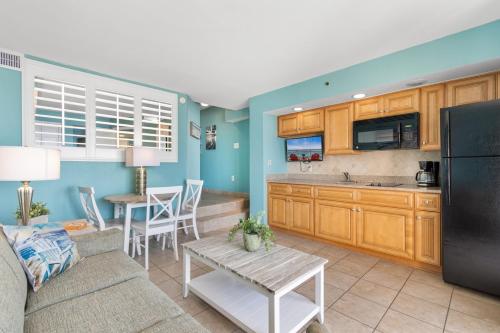 Cozy Oceanview at Beach Cove photo 6