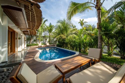 Harsono Boutique Resort Bali — Pool view