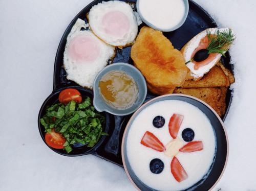 Đồ ăn tại/gần khách sạn