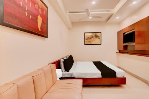 Et tv og/eller underholdning på Townhouse Oak Ramdaspeth Downtown