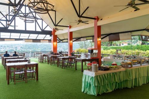 En restaurant eller et andet spisested på Samprasob Resort
