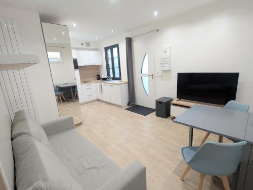 Studio calme et équipé proche Paris