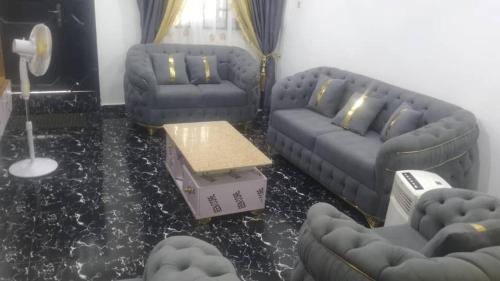 Billede fra billedgalleriet på Angiechuks service apartment i Benin City