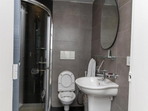 Bany a Siran Towers sal