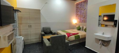 Et tv og/eller underholdning på Hotel Heaven Stay