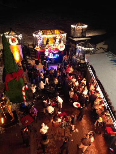 an overhead view of a crowd of people at a circus at Oksijen Zone Hotel & Spa - Full Board Plus in Uludag