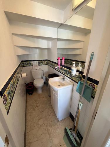 Estepona - Playa Apartamento de 1 dormitorio cerca del mar - Isa31
