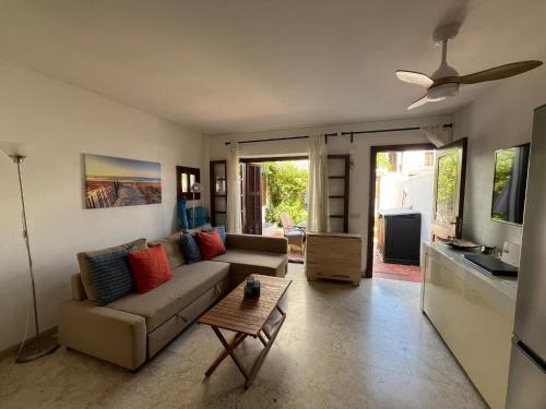 Estepona - Playa Apartamento de 1 dormitorio cerca del mar - Isa31