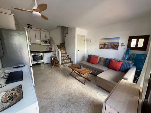 Estepona - Playa Apartamento de 1 dormitorio cerca del mar - Isa31