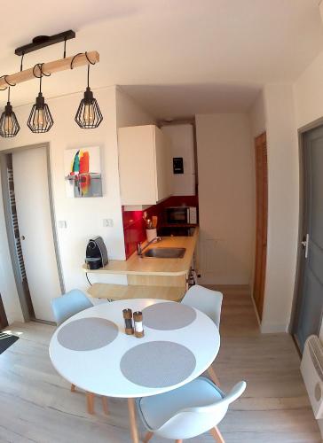 Casa Lano - T2 avec terrasse, résidence avec piscine et tennis