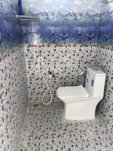 Et badeværelse på CR Residency