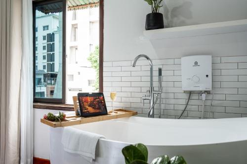 Ένα μπάνιο στο BlueHome Apartment