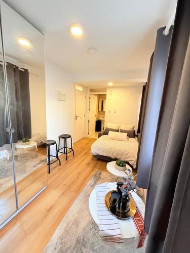 Lovely Studio in Heart of Town