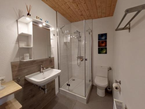 Et badeværelse på Krückeberg-Appartements